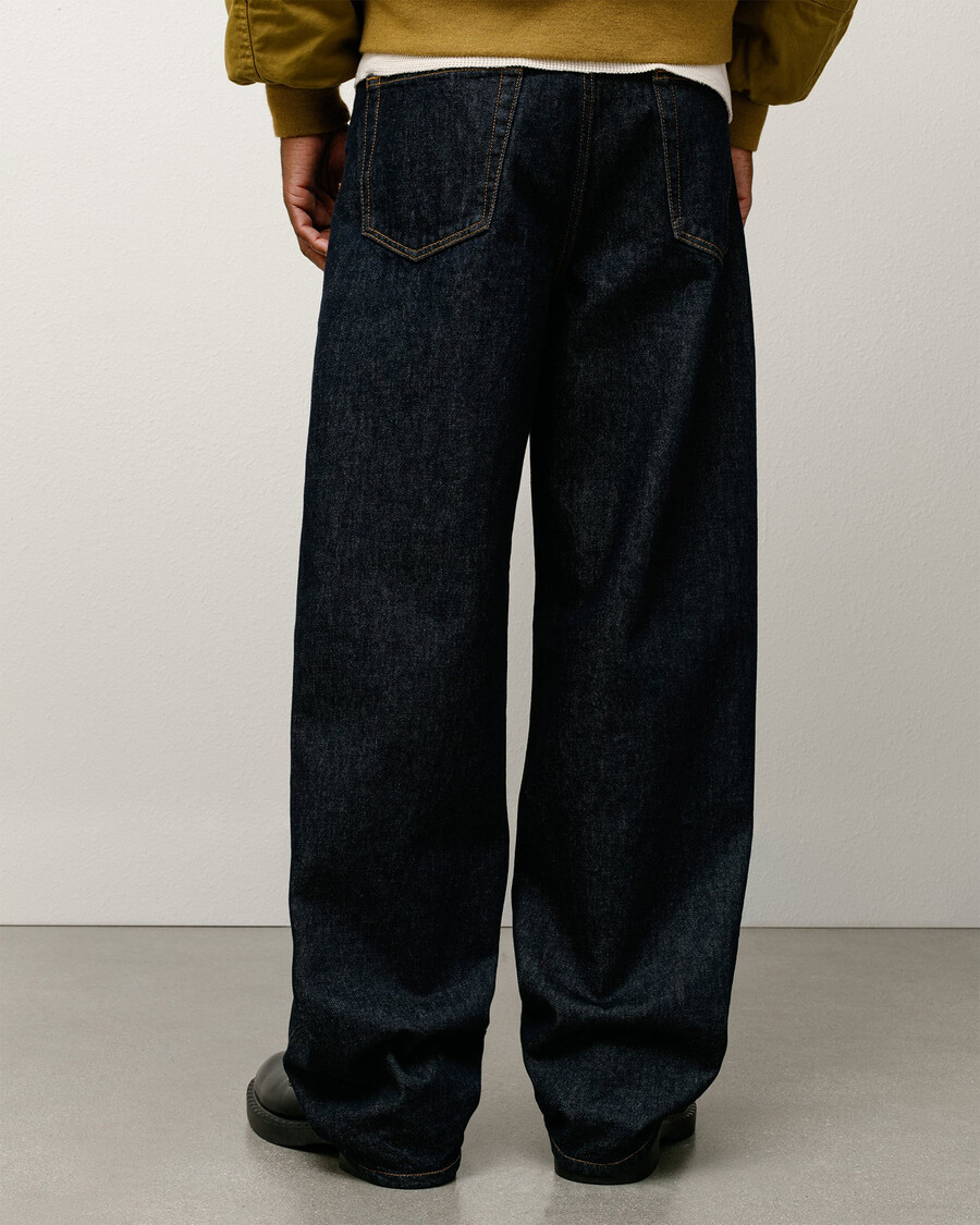 avslappnad jeansjeans
