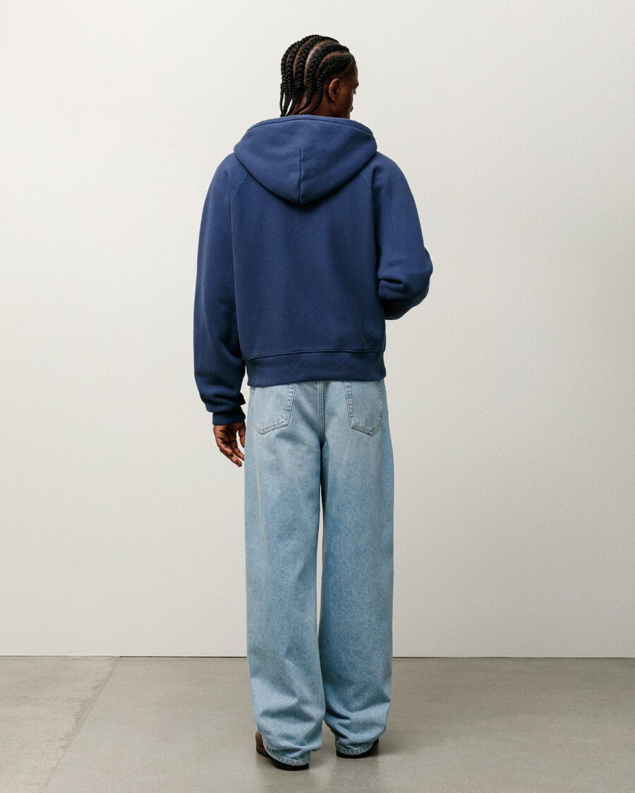 avslappnad jeansjeans